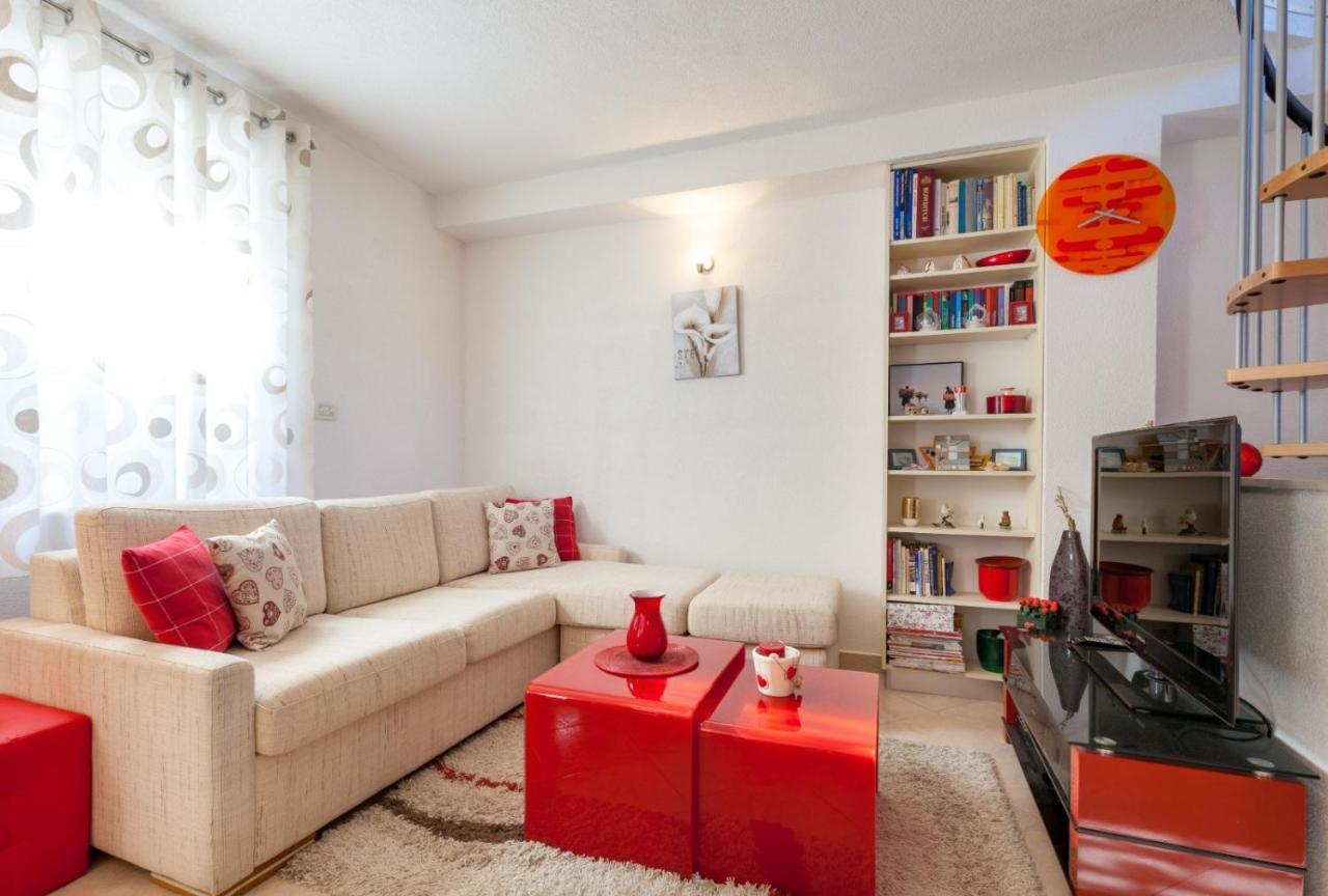 Apartman Dijana Lägenhet Trogir Exteriör bild